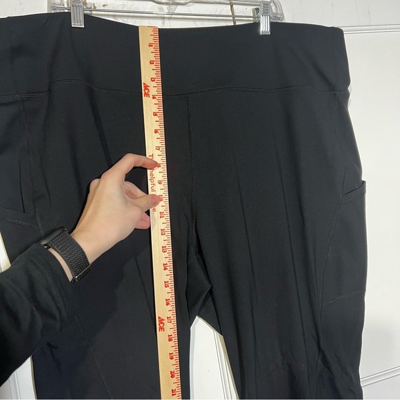 Torrid Leggings High Rise Full-Length Pocket Black Size 5X / 28 Active Workout - Picture 7 of 13